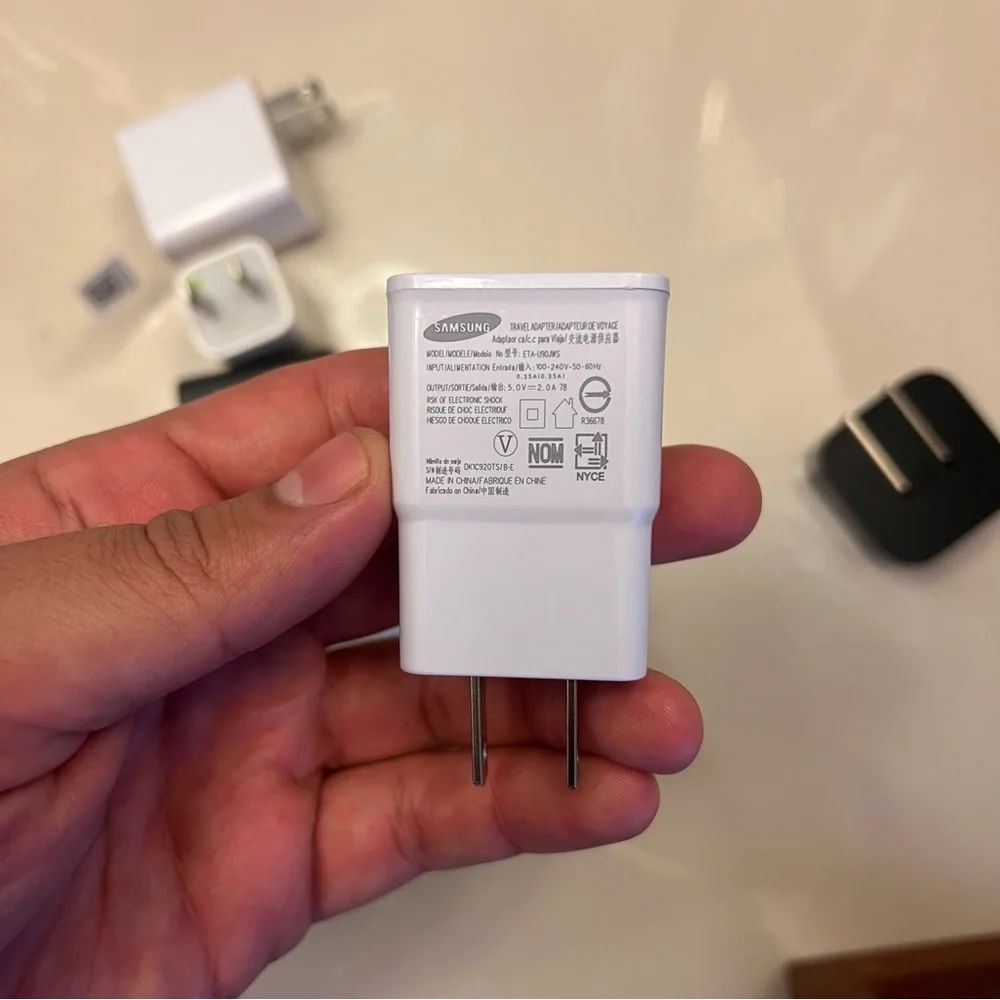 Charger Cubes/blocks (set‎ of 6, Samsung, Amazon)